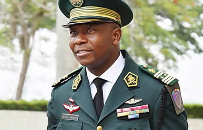 Cameroun : qui est le général Raymond Beko’o Abondo, l’homme qui veille sur Paul Biya depuis 13 ans ?