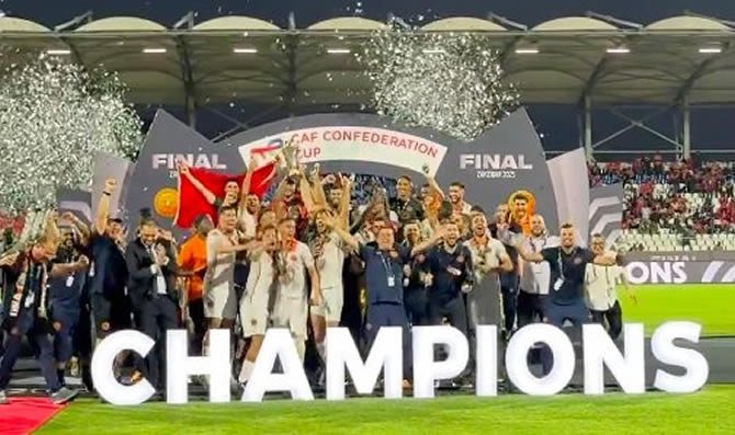 Tour d'horizons des résultats des matchs de la semaine du 19 au 25 mai - Le PSG domine, l'Afrique vibre : l'actu footballistique du week-end