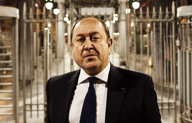 Un ancien patron des renseignements franÃ§ais condamnÃ© Ã  quatre ans de prison pour espionnage au profit de LVMH