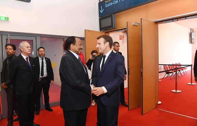 Emmanuel Macron a finalement appelé Paul Biya