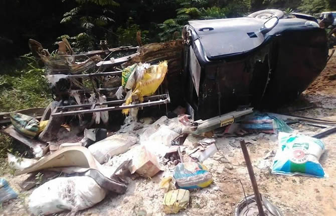 Un attentat à la bombe dans le Sud-Ouest du Cameroun fait quatre morts et six blessés 