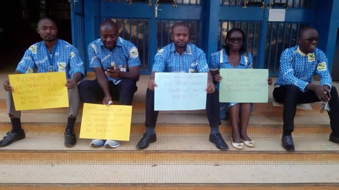 Une grève générale paralyse le secteur postal au Cameroun 