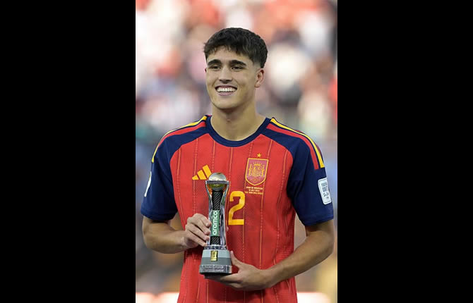 Coupe du monde 2026 : Pau Cubarsí couronné meilleur jeune du Mondial après le sacre de l'Espagne