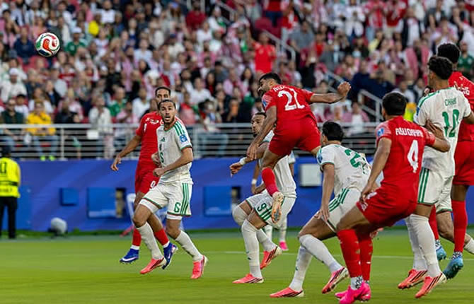 Au bord du gouffre, l’Algérie renverse la Jordanie et garde ses rêves de qualification intacts