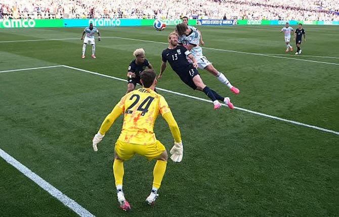 Coupe du monde 2026 : la Belgique humilie les États-Unis (4-1), De Ketelaere éblouit et envoie les Diables rouges défier l'Espagne