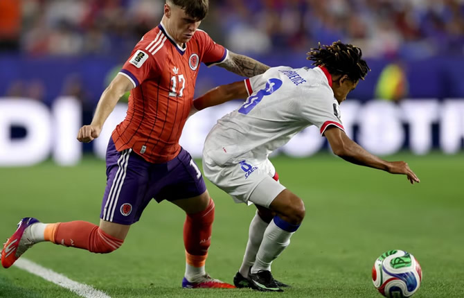 Arbitrage sous le feu des critiques : Haïti tombe face à l’Écosse malgré une fin de match dominatrice