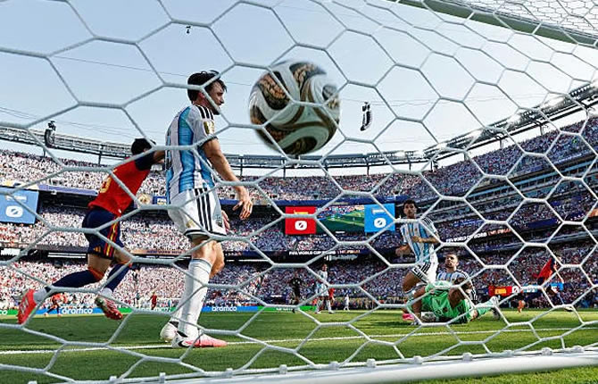 Espagne - Argentine (1-0) : la Roja terrasse Messi et entre dans la légende avec une deuxième Coupe du monde