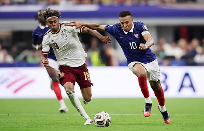 Coupe du monde 2026 : l'Espagne terrasse la France (2-0), Mbappé impuissant, Deschamps s'arrête aux portes de la finale