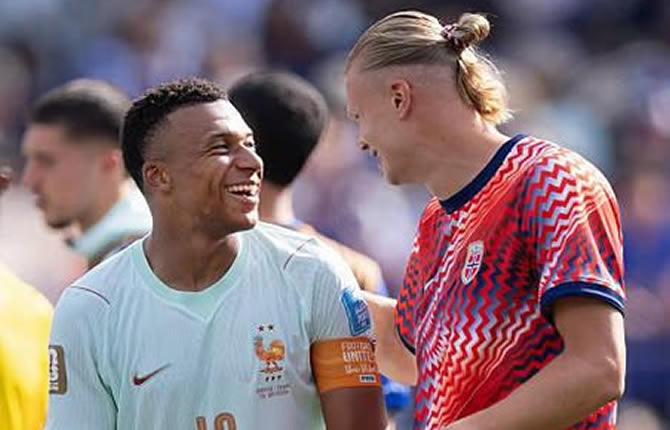 France 4-1 Norvège : Dembélé signe un triplé historique, Mbappé régale et les Bleus foncent vers les huitièmes en patrons