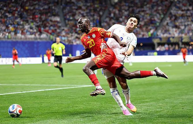 Coupe du monde 2026 : la RDC renverse l'Ouzbékistan dans un match héroïque, Yoane Wissa entre dans la légende
