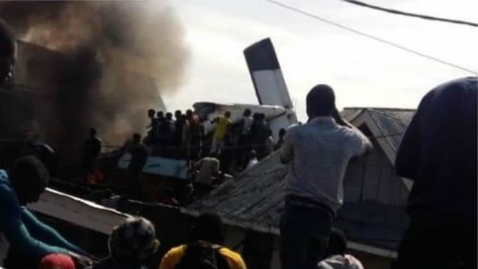Un crash d'avion en RDC fait vingt-sept morts , un camerounais seul survivant