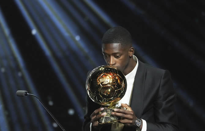 Ousmane Demb?l? couronne son année de grâce avec le Ballon d?Or 2025