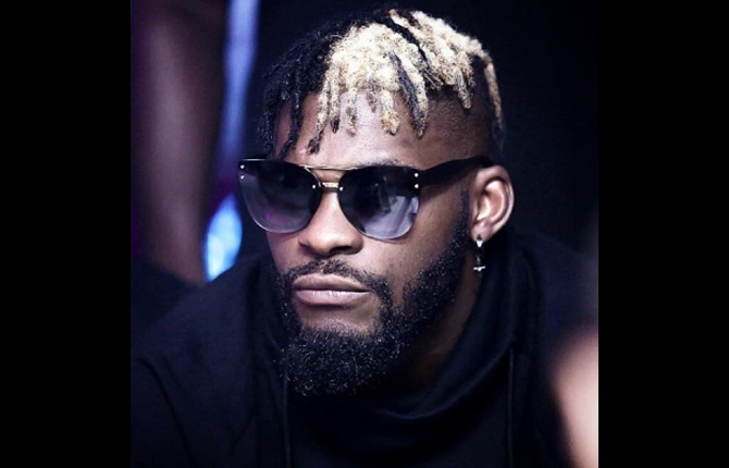 La star ivoirienne Dj Arafat casse sa voix.