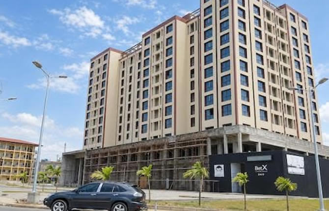 Djeuga Palace : l’ancien site de la Régifercam à Douala sera vendu aux enchères à 5,5 milliards FCFA
