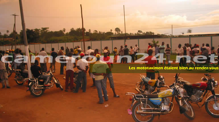 Cameroun: la campagne électorale pour les législatives et les municipales est lancée