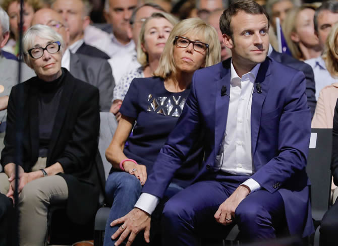 Emmanuel Macron riposte aux insultes de Bolsonaro à l'endroit de son épouse