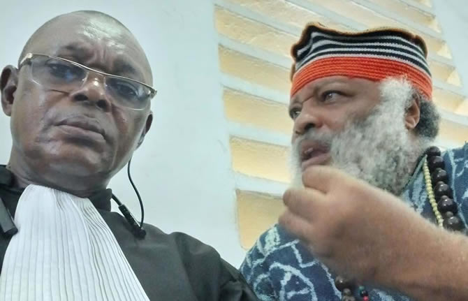Après près de 300 jours à New Bell, André Blaise Essama retrouve la liberté : « non coupable »