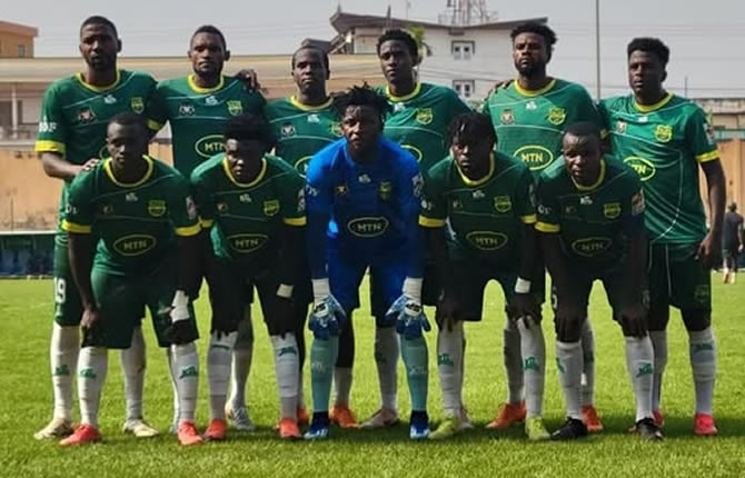 MTN ?lite One ? J22 : Fauve Azur ?lite frappe fort, Stade Renard cale ? Yaoundé