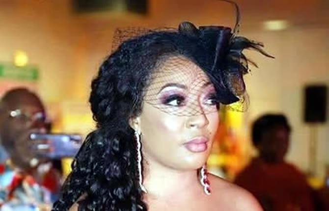Cameroun : Flore de Lille ?crou?e ? Kondengui dans une affaire ? 10 millions de FCFA !