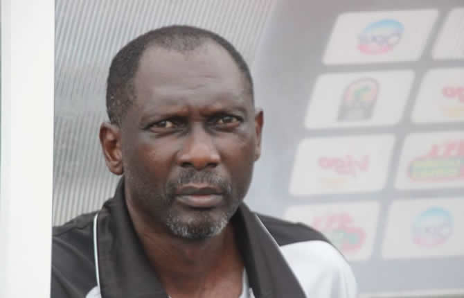 New Stars vs Union : « Nous n?avons pas encore la tête plongée dans l?eau » dixit Patrice Fotso le Coach de New Stars