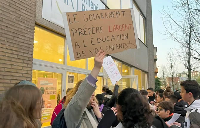 France : Darmanin veut faire payer les parents des casseurs après les violences dans les lycées
