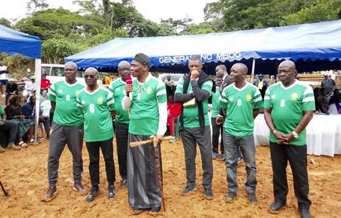 Emmanuel Kund?, le roc des Lions Indomptables, s?en est all? : Hommage vibrant d'une nation en deuil