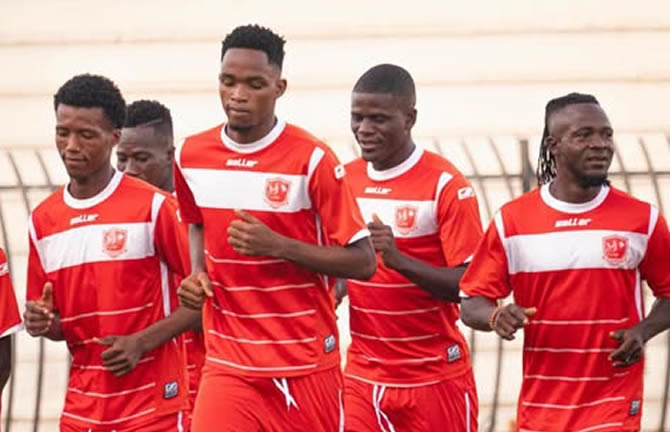 JS Saoura – Horoya AC : Choc des Titans à Béchar, qui prendra l’avantage pour la qualification ?