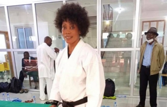 Poignardé par des malfrats à Douala, la vie de Ivrana Sylvie est désormais hors de danger
