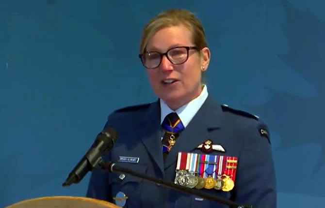 Canada : Une femme aux commandes de l?arm?e de l?air