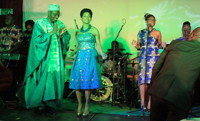 Lady Ponce fait danser Issa Tchiroma