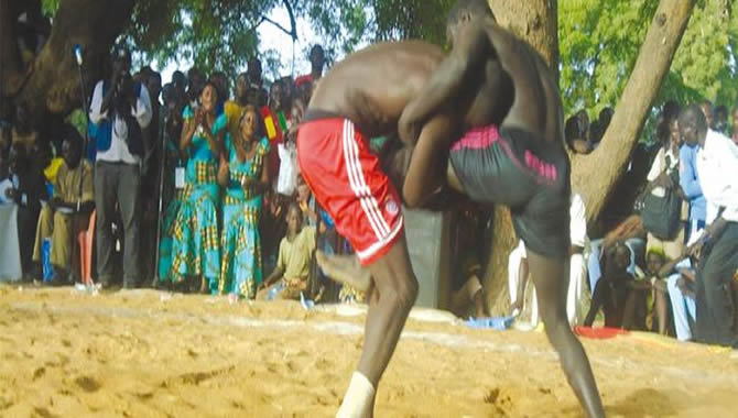 Lutte traditionnelle africaine : Baïséma champion de l?Extrême-Nord