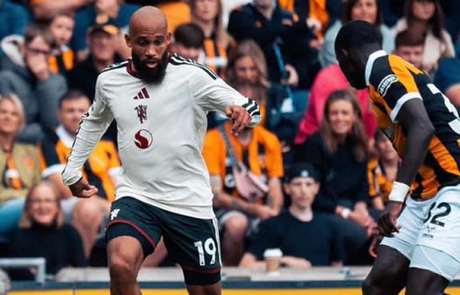 Douche froide pour Bryan Mbeumo : Manchester United humilié 2-0 par le promu Hull City