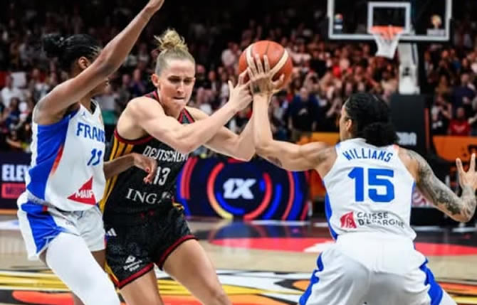 France-Allemagne : les Bleues brisent enfin le plafond de verre et s’offrent une finale mondiale historique