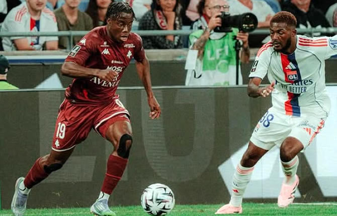 Bok?l? D?barque, Metz Sombre : Le Camerounais Morgan Bok?l? Vit une Première Amère en Ligue 1