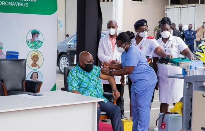 Paul Biya sera -t-il vacciné en direct à la télévision contre le Covid-19 ?