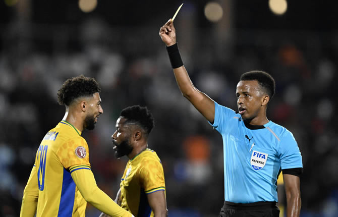 Coupe du Monde 2026 : Omar Abdulkadir Artan, l’un des meilleurs arbitres africains, bloqué à l’entrée des États-Unis