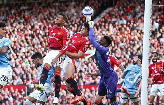 Pas de vainqueur dans le derby de Manchester entre United et City