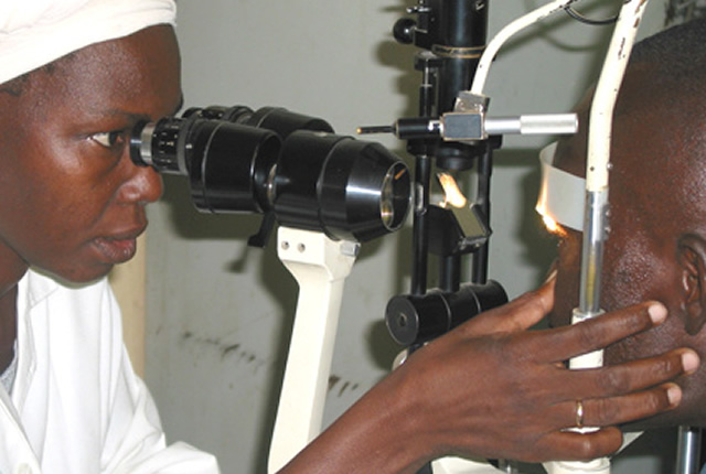 Ophtalmologue et opticien: Quand la confusion règne