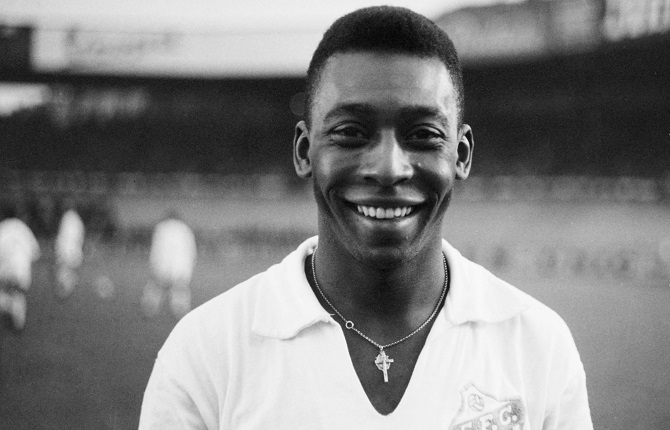 Après l'appel d'Infantino, deux pays africains rebaptisent des stades au nom légende du football Pelé 