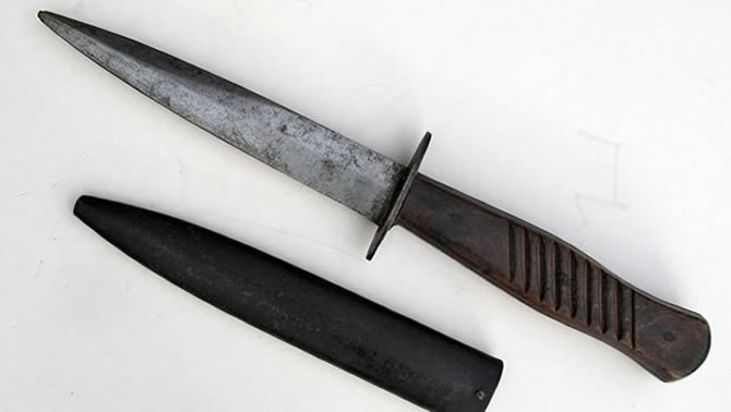 Un cuisinier tue un prêtre