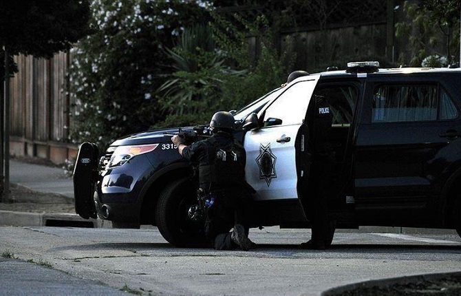 La police a interpellé le suspect de la fusillade lors d'un défilé dans l'Illinois
