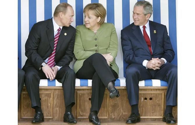 Voici pourquoi l'ex-chancelière allemande Angela Merkel préférait porter des pantalons