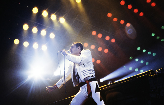 Sony Music va d?bourser un milliard de dollars pour acqu?rir les droits musicaux de Queen