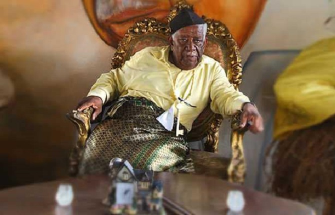Le patriarche Réné Douala Manga Bell demande au Président Paul Biya de cesser le massacre sur leurs terres