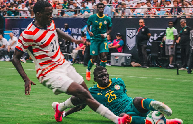 Coupe du Monde 2026 : les États-Unis font tomber le Sénégal en amical malgré le doublé de Sadio Mané