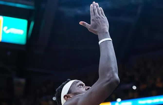 NBA Playoffs 2025 ? Les Pacers braquent OKC dans le Game 1 et s?emparent de l'avantage du terrain !