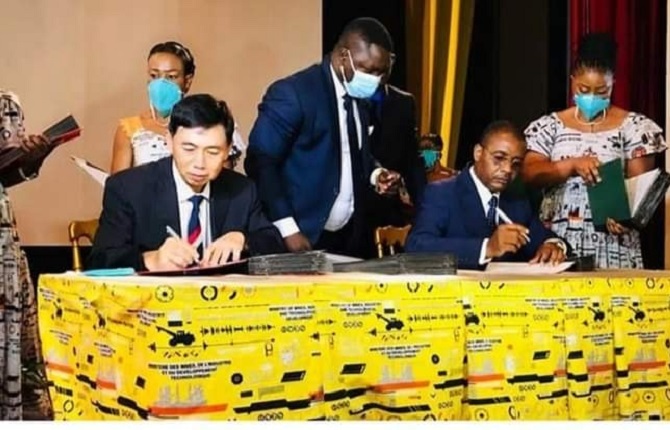 Scandale : Le ministre Gabriel Dodo NdokÃ© brade les mines du Cameroun Ã  la Chine