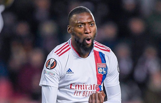 L'un des gros salaires de Lyon, le camerounais Karl Toko Ekambi, pourrait quitter le club