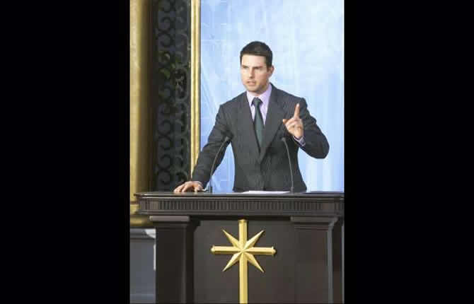 Le savez-vous ? Tom Cruise voulait être prêtre