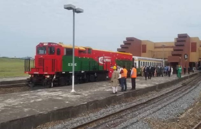 Bolloré investit sur de vieux trains au Cameroun: la colère du Dr Richard Makon
